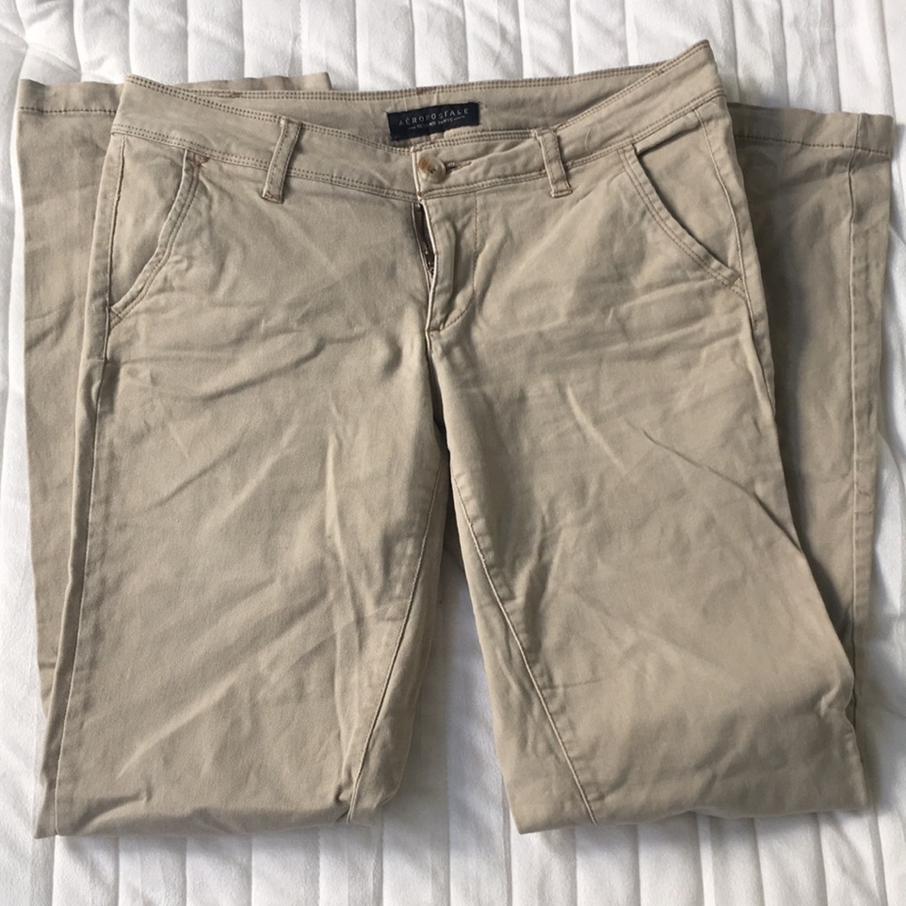 Aeropostale Women’s Khaki Classic Twill Pant